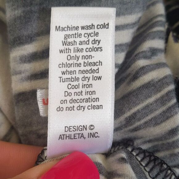 Athleta stretchy tie waist dress, tribal pattern, built in bra, small - Picture 4 of 5